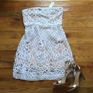 Francesca’s white dress